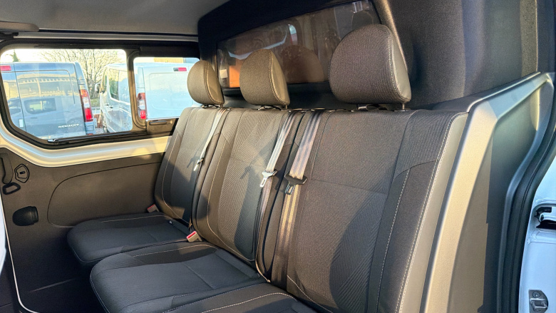 Renault Trafic Lwb Diesel LL30 Blue dCi 150 Extra [Safety] Crew Van